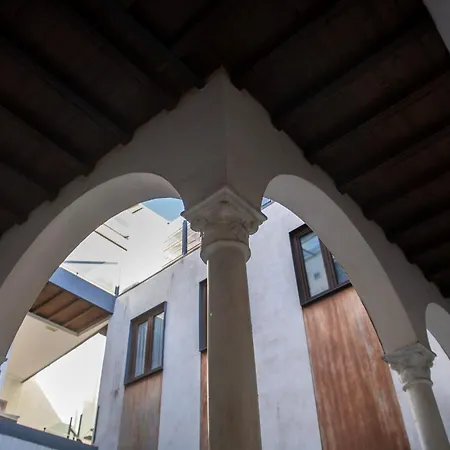 Casa Palacio Bustos Tavera Appartamento